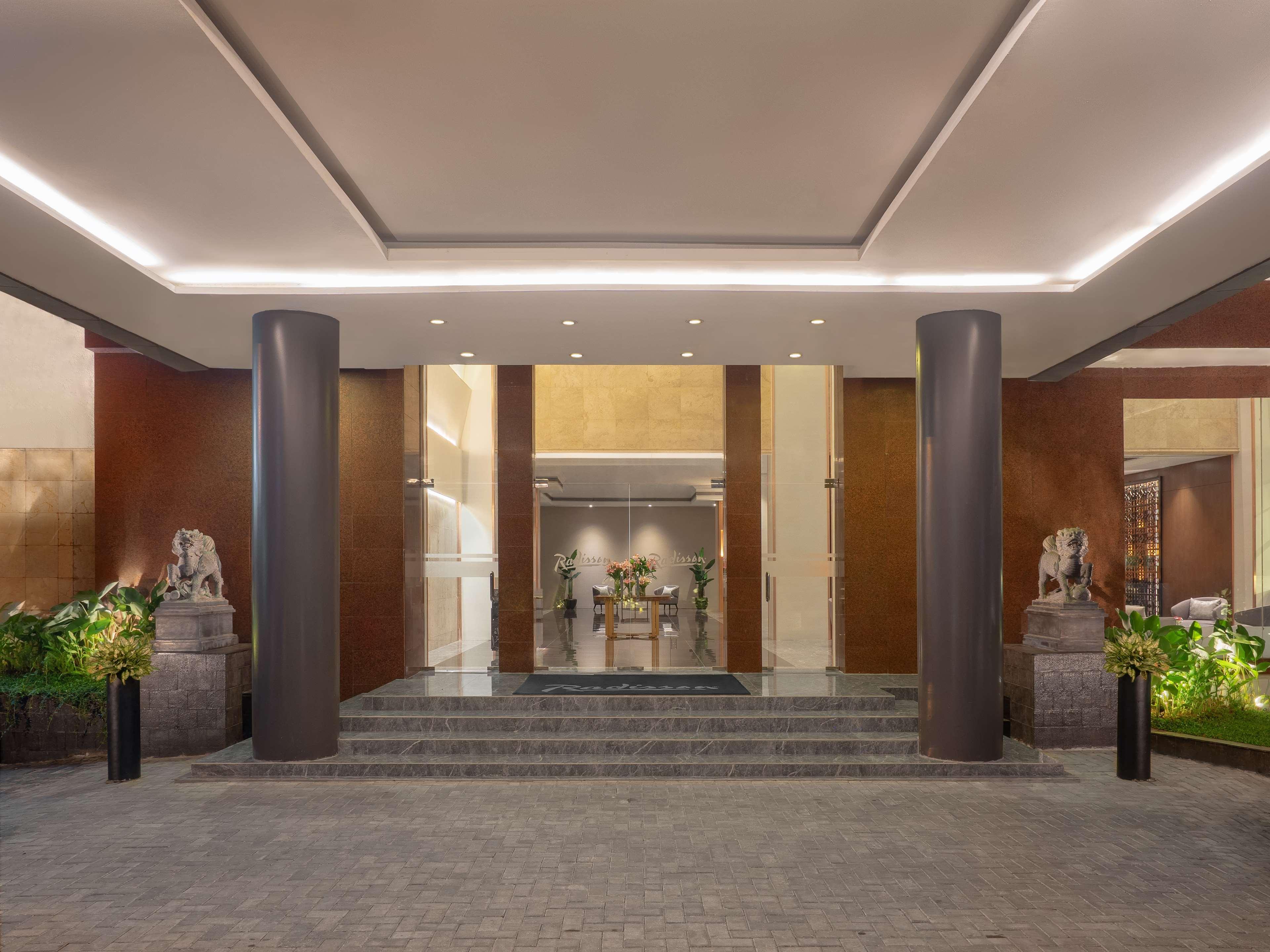 Aiho Hotel Medan Exterior photo