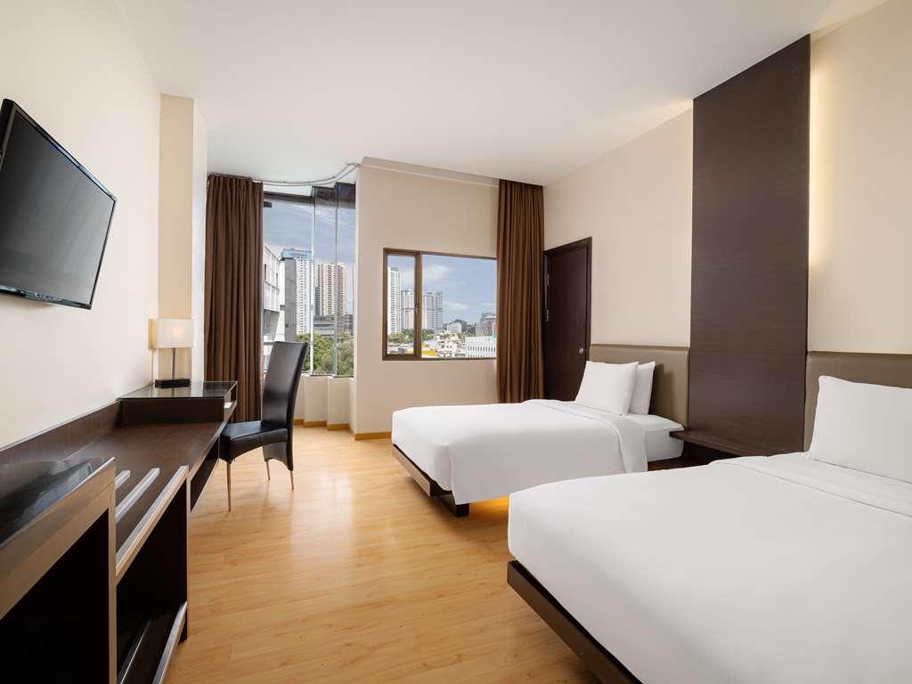 Aiho Hotel Medan Room photo